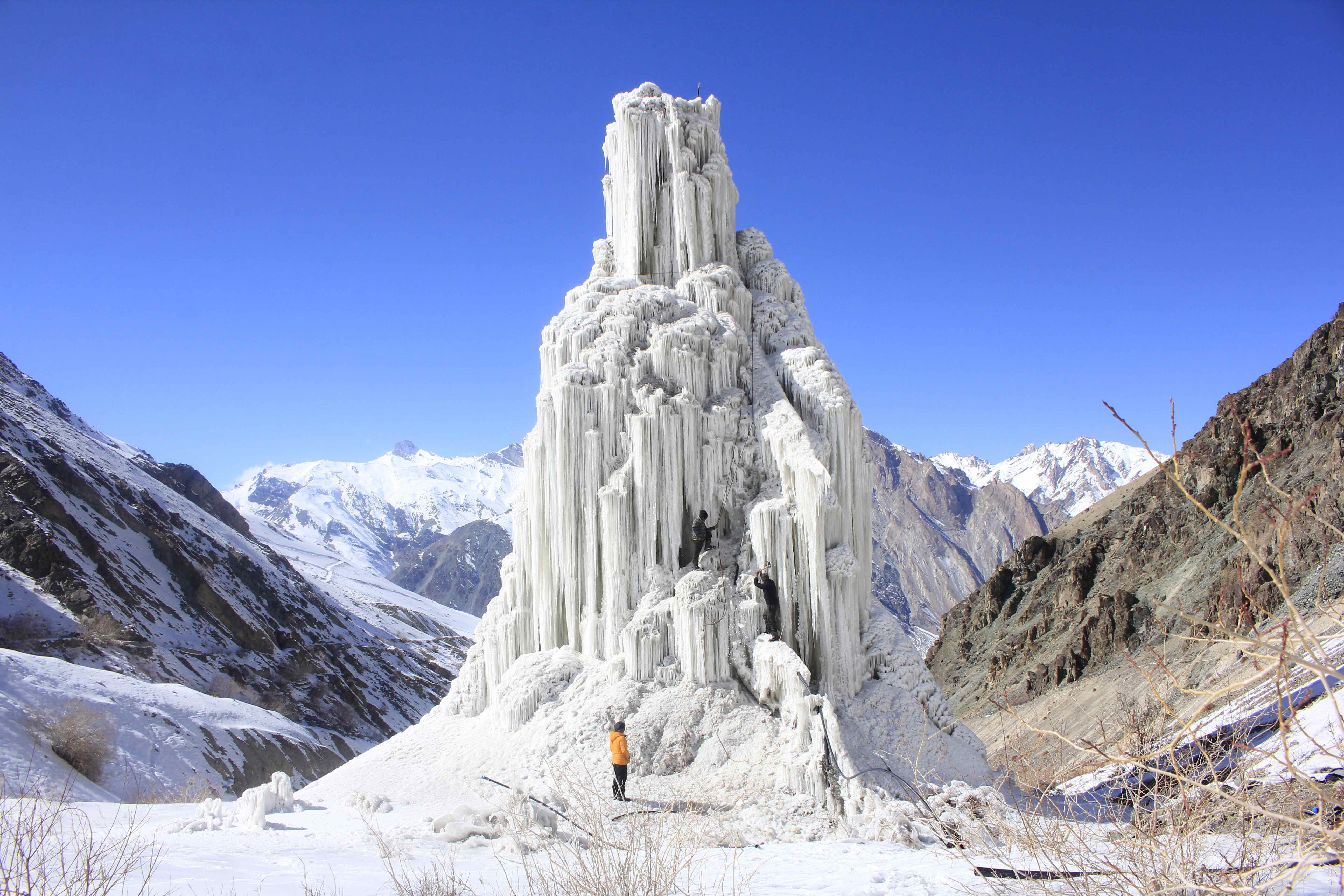 The Ice Builders